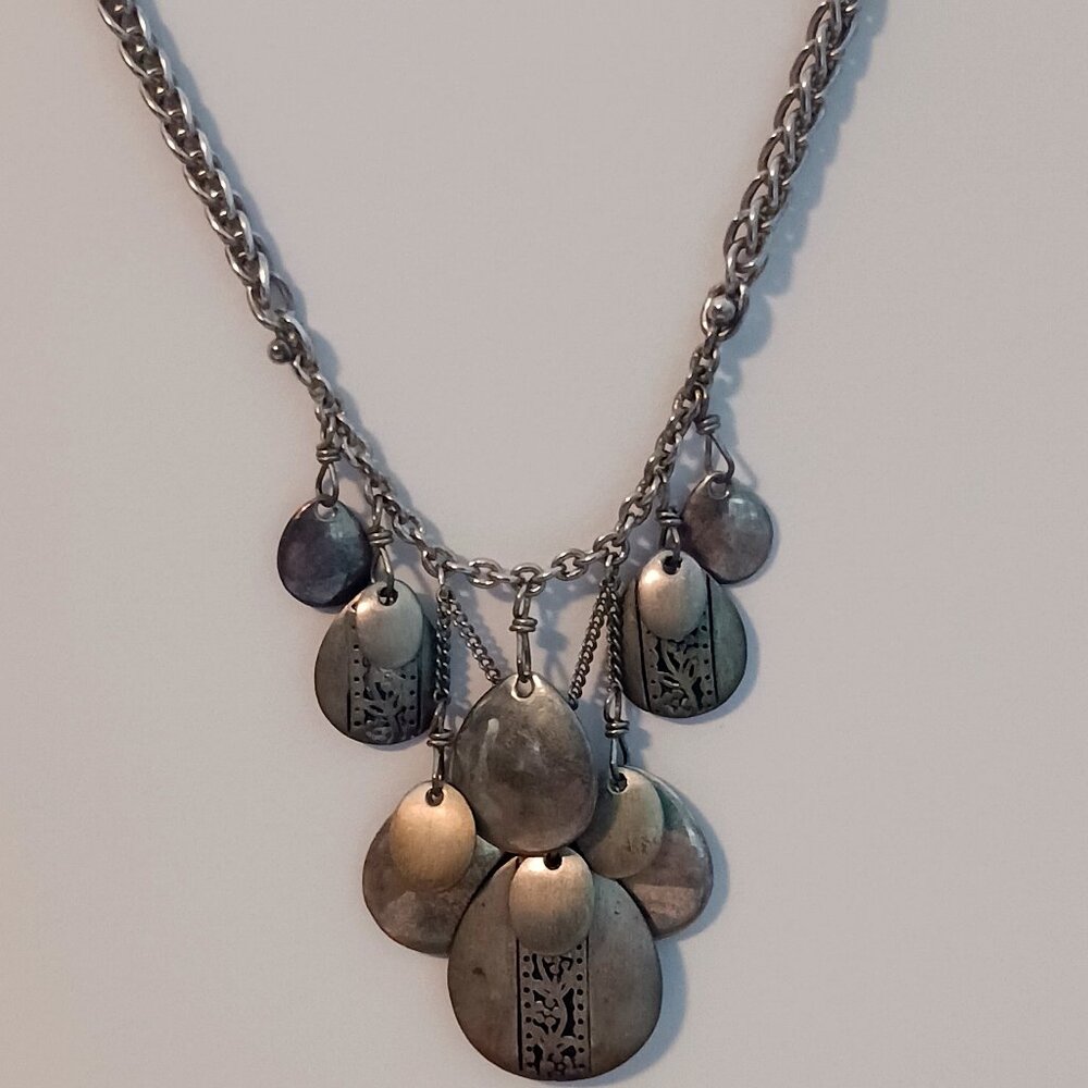 Women's Tear drop Necklace Silver in colour Daggly Bohemian Steam Punk Metalcore